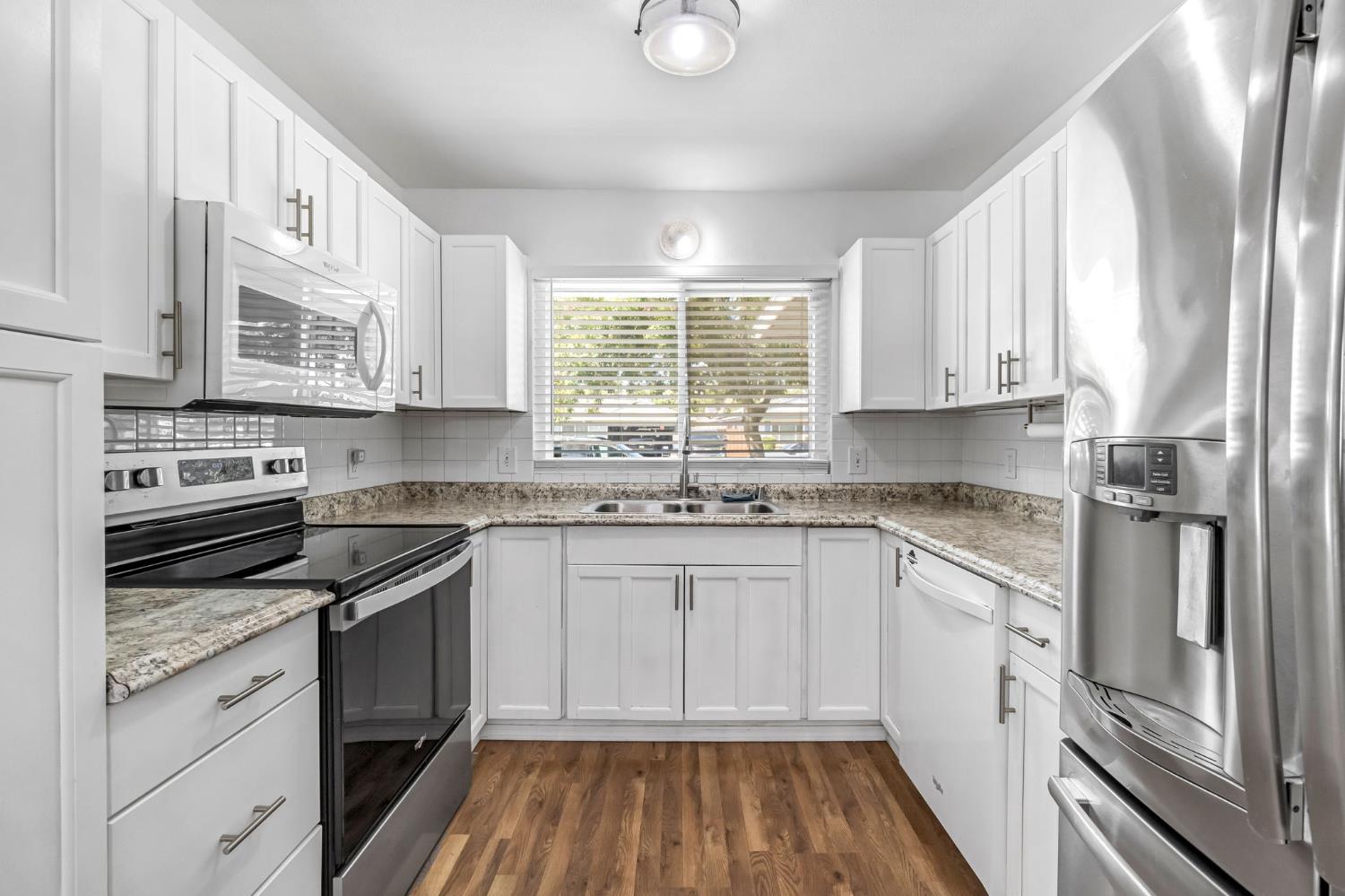 4446 N Crystal Ave, Fresno, CA 93705