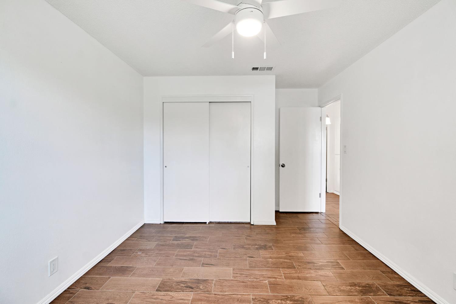 1215 E San Ramon Ave, Fresno, CA 93710