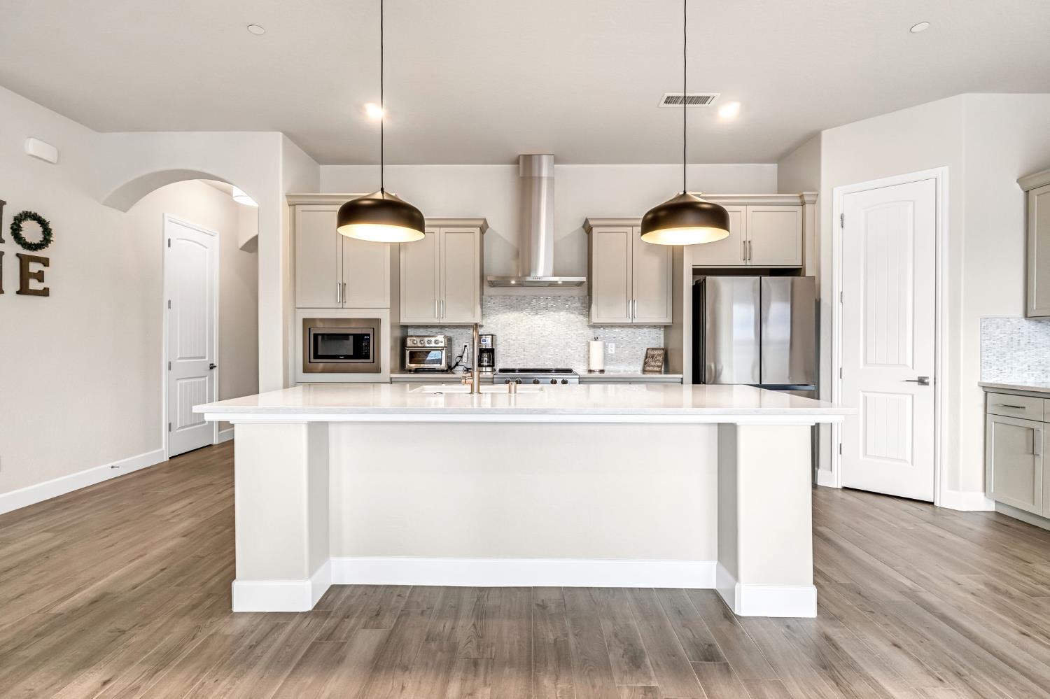 19719 Desert Willow Ln, Friant, CA 93626