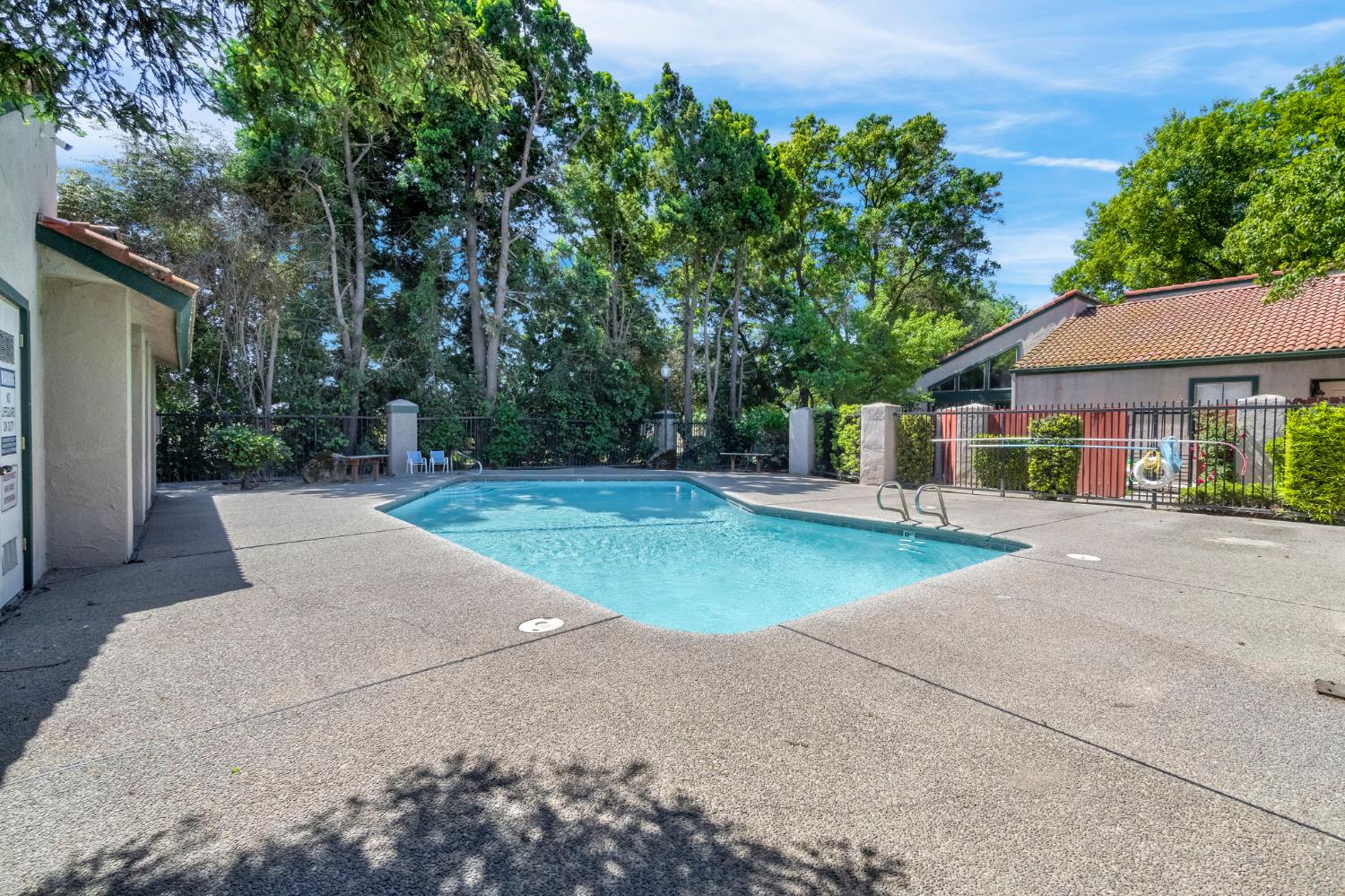 5965 E Shields Ave #180, Fresno, CA 93727